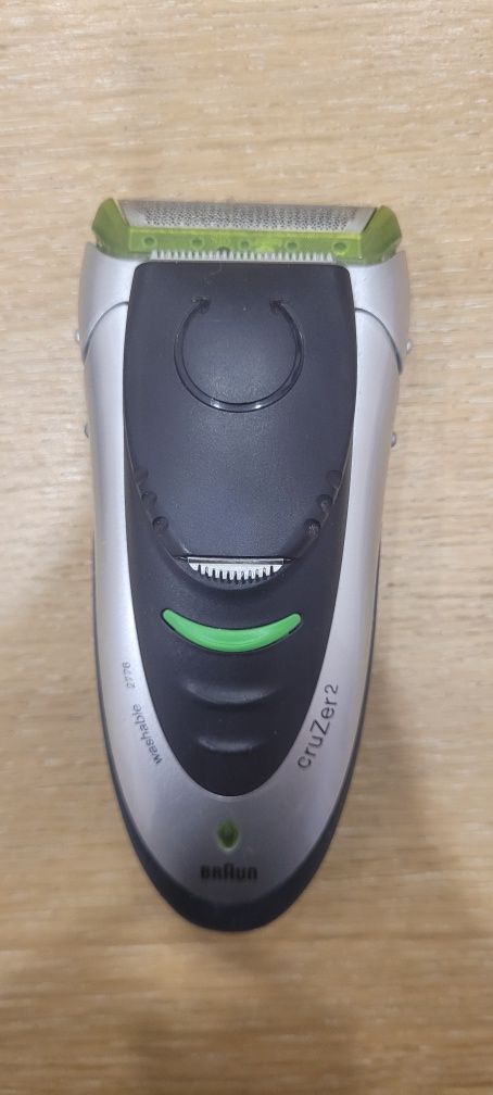 Продам электрическую бритву Braun 2000 series