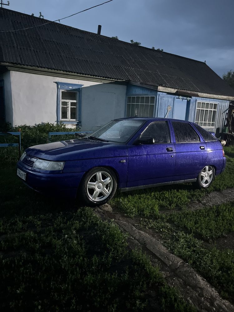 Продам ваз 2112 на ходу