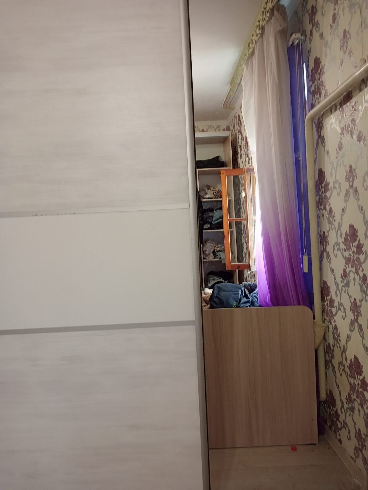 Продам шкафы платяные