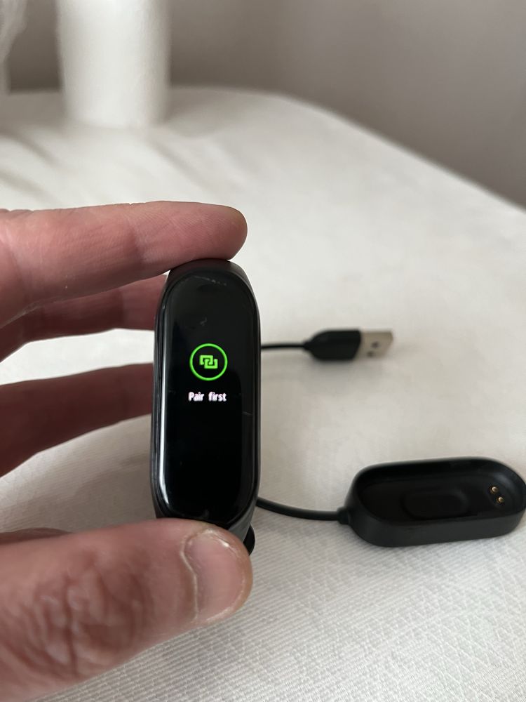 Продам Mi Band 4 оригинал