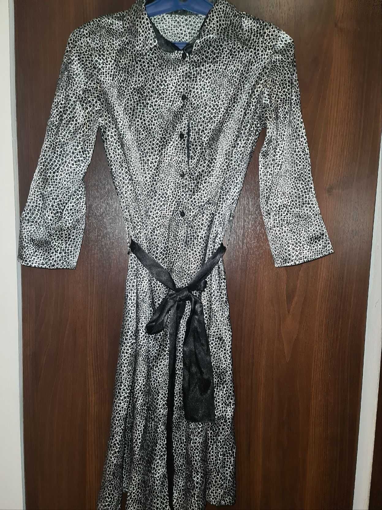 платье женское продам