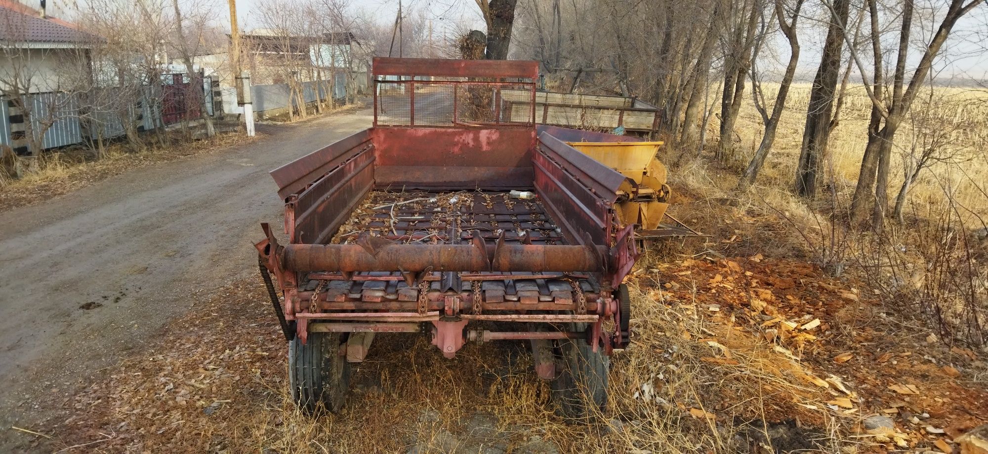 Разбрасыватель удобрений Роу 6