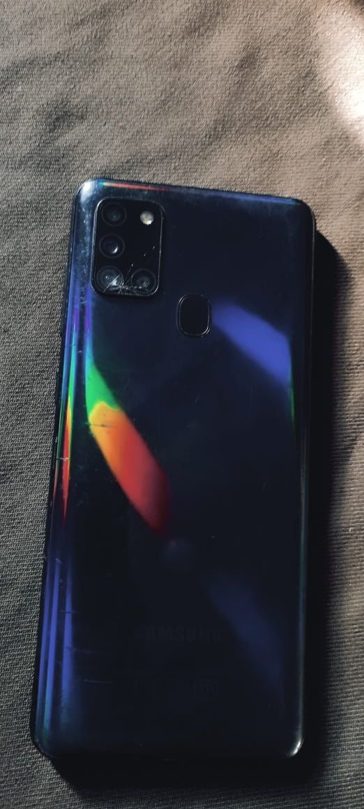 Продам SAMSUNG A21S. В идеале.