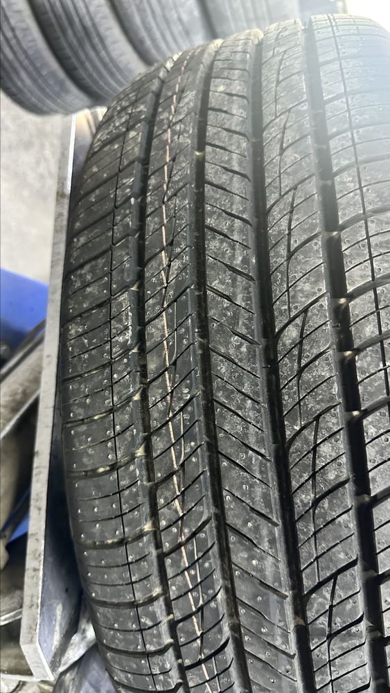 Продам комплект из 5 шин Kumho 265/65/17