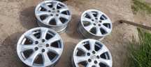 Продам оригинальные диски Тойота R16