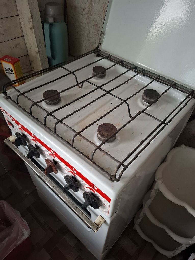 Газовая плита в отличном состоянии