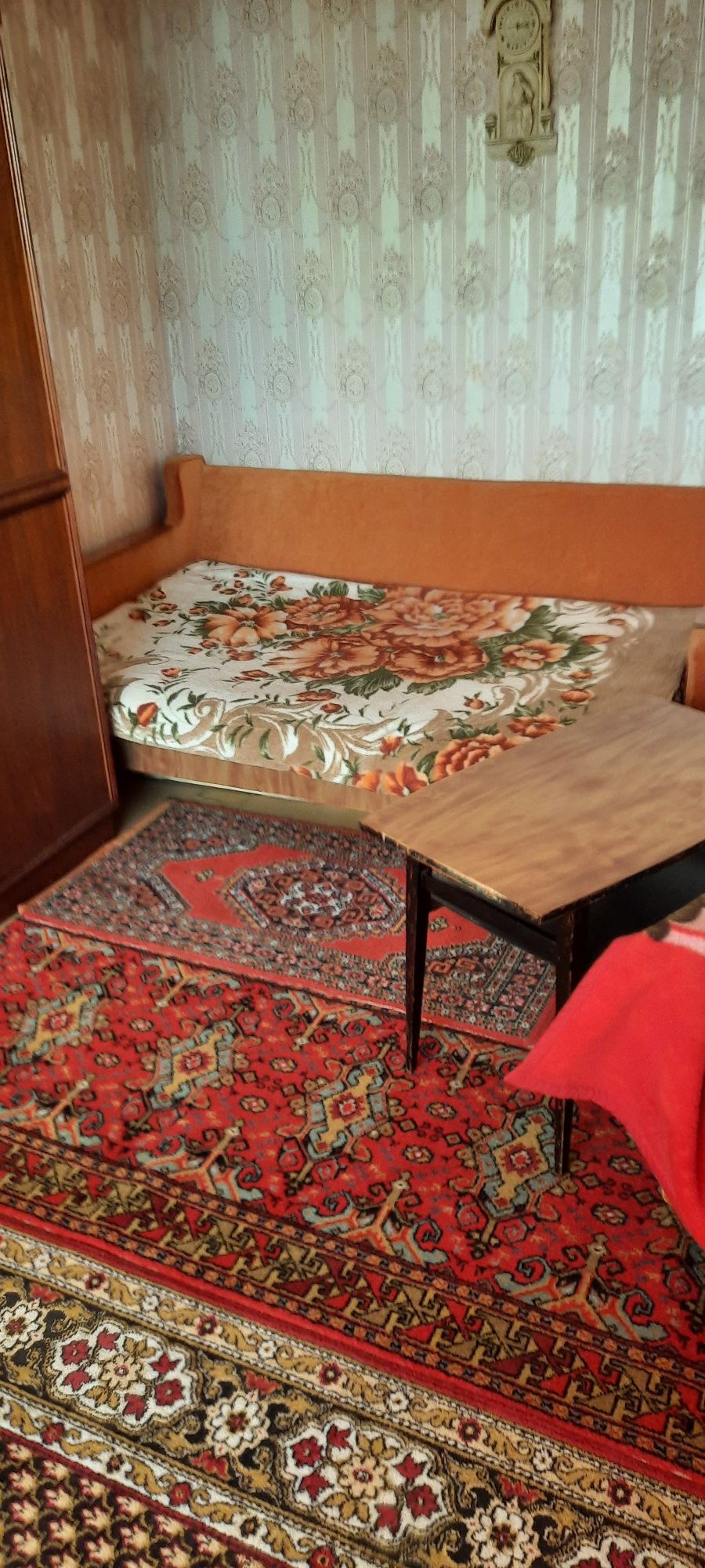 1-комнатная квартира в высотном доме 4-84
