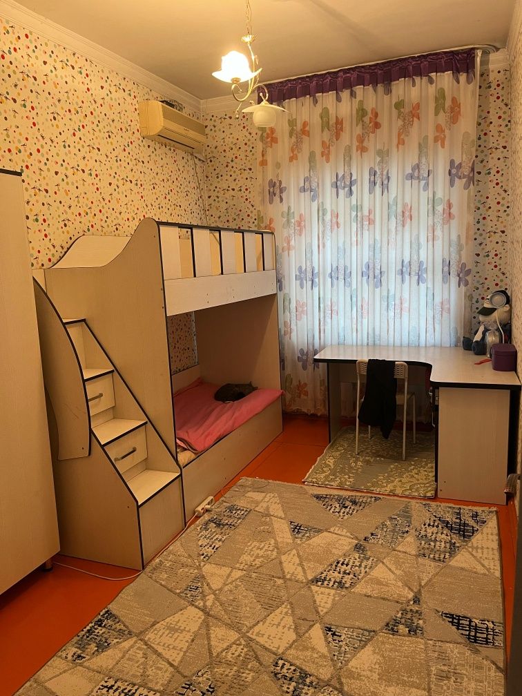 Ұзақ мерзімге үлкен  үй арендаға беріледі