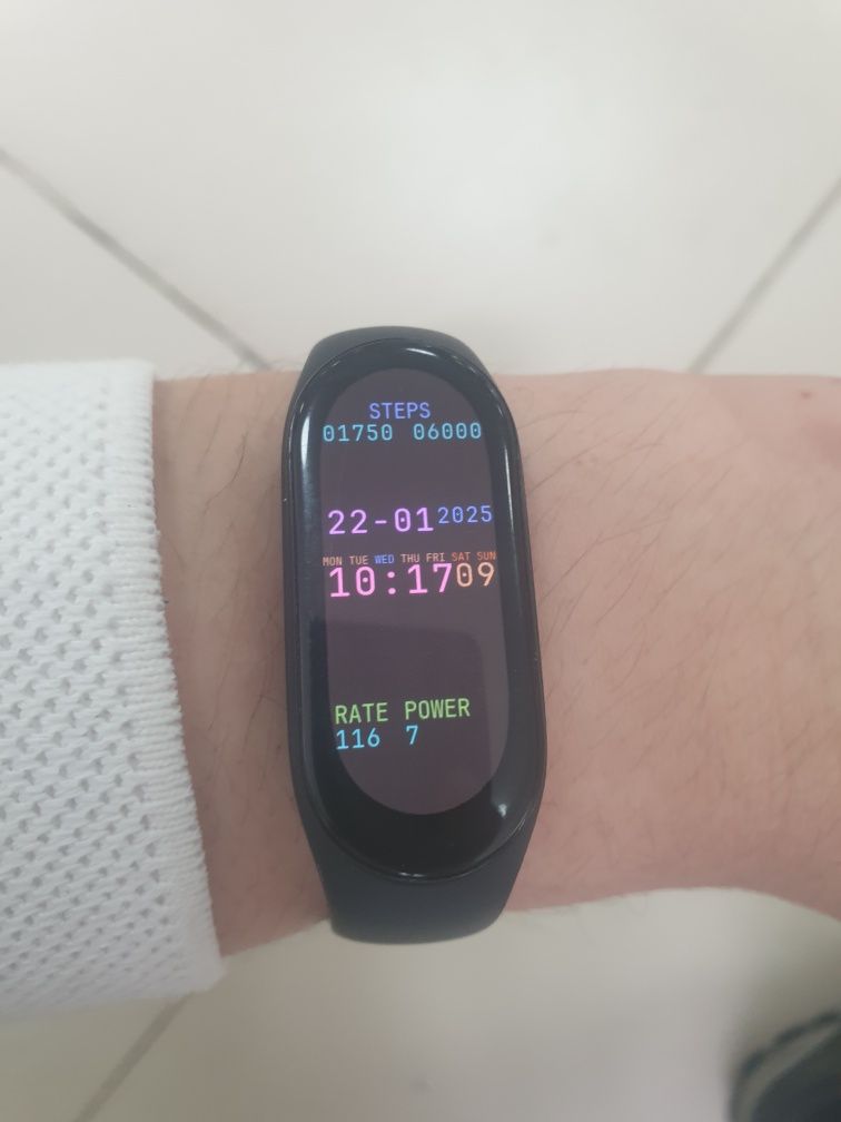 Продам mi Band 7 black