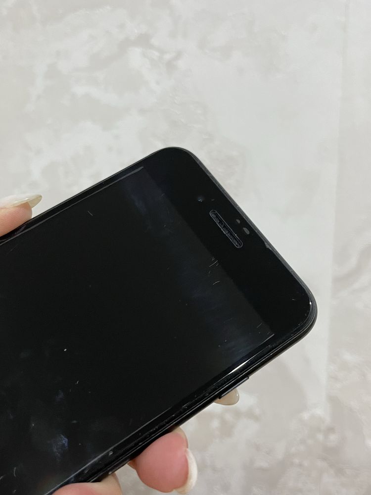 Iphone 8 plus продам