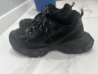 Продам Balenciaga 3xl 43 размер
