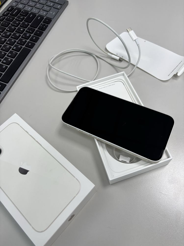 Apple iPhone 13 128GB - Starlight [NanoSIM+eSIM]