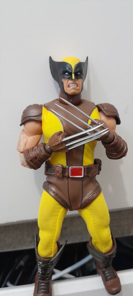 Продам фигурку Росомахи из Людей Икс (X-Man)