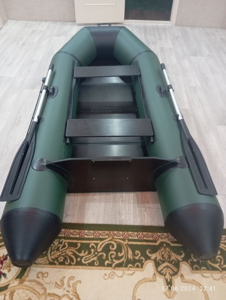 Продам Лодку AкваPRO