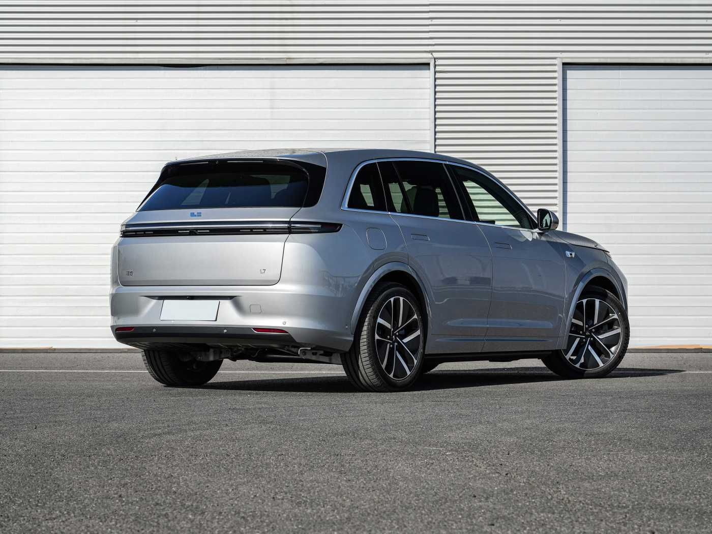 Автомобиль Li L7 2023 год