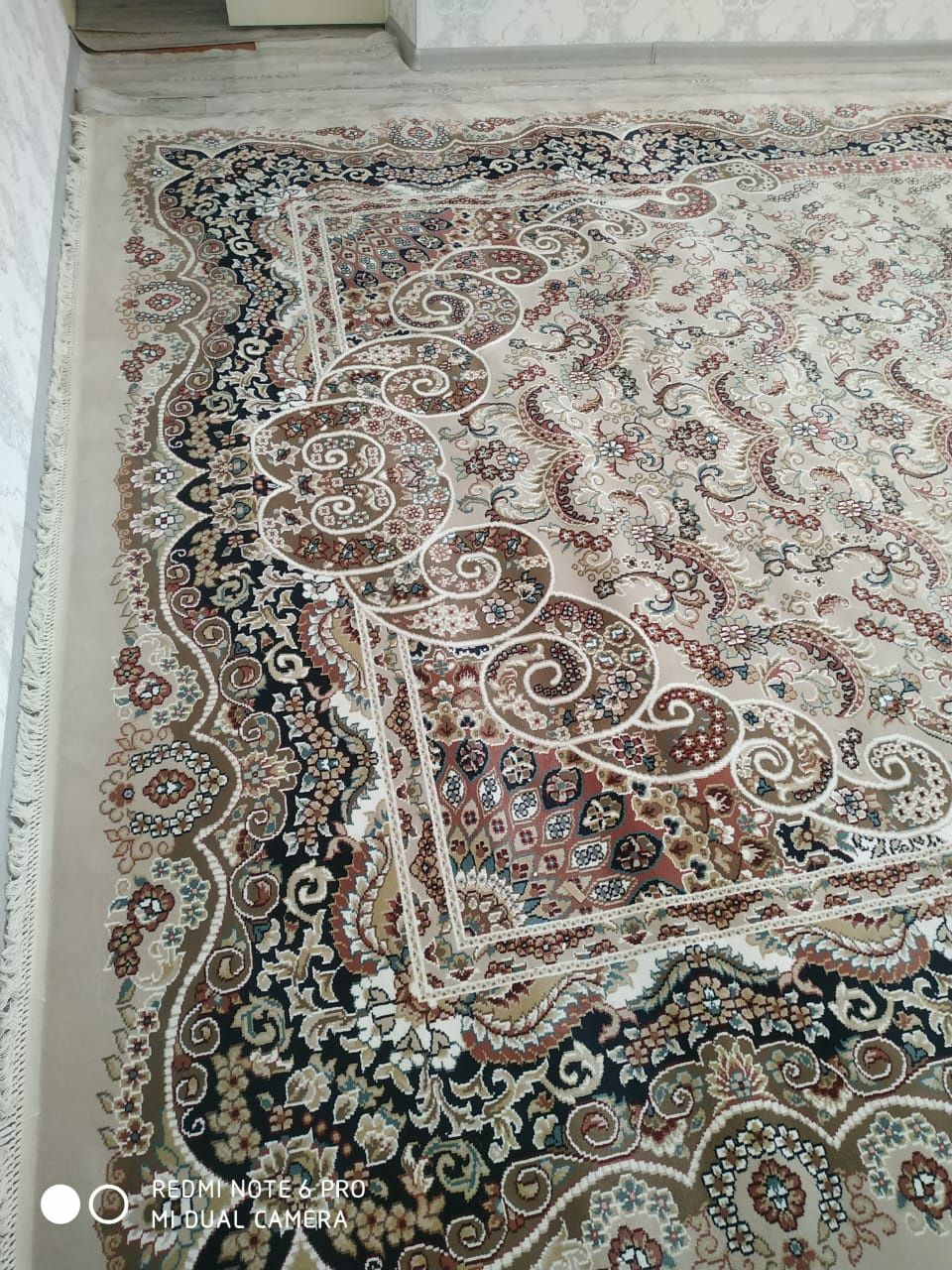Кілем сатылады жағдайы жақсы