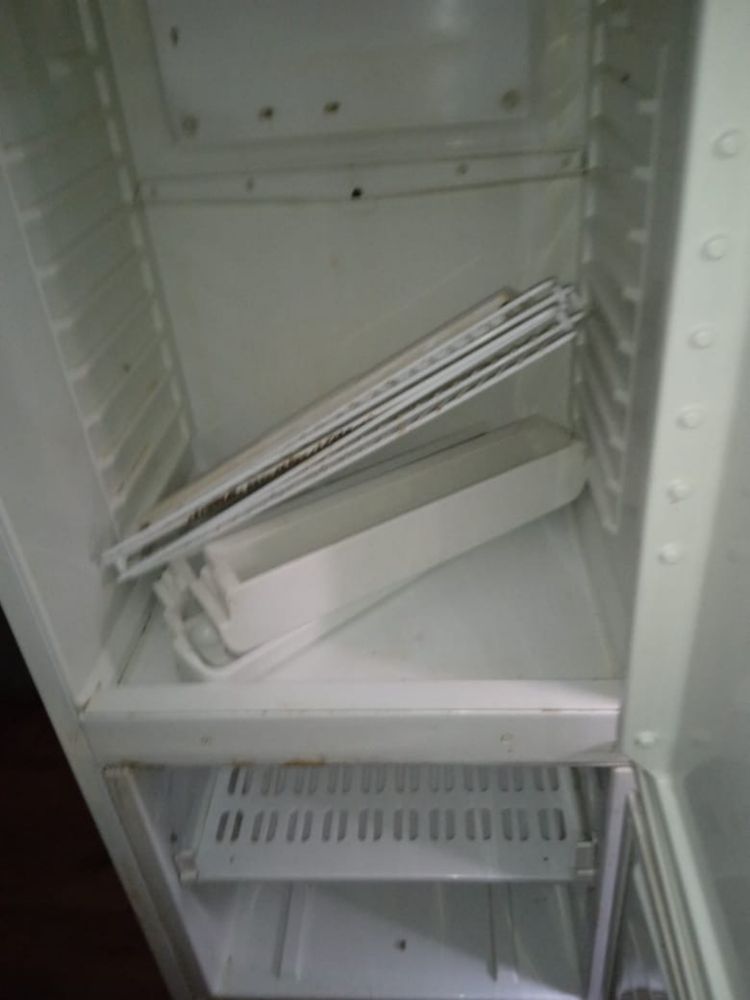 Продам хододильник . Б/у