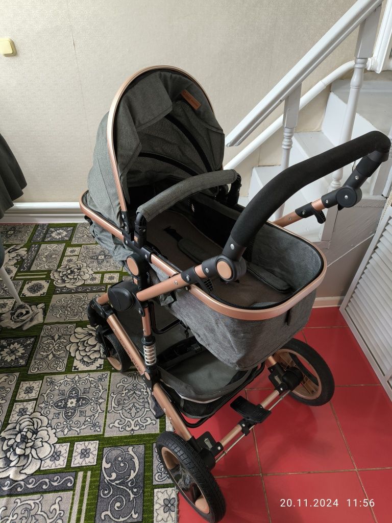 Детская коляска продам
