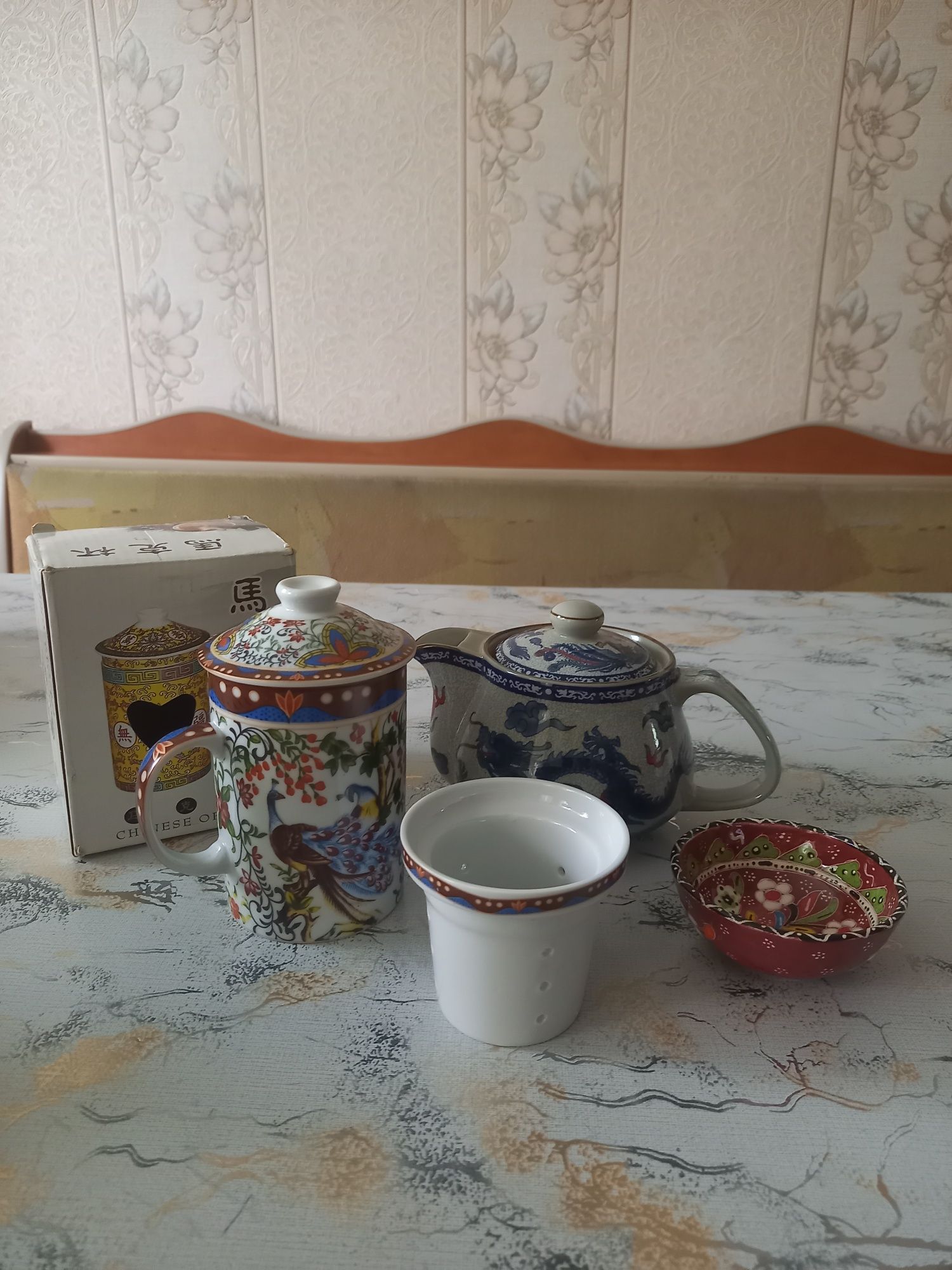 Продаётся  чайник,кружка
