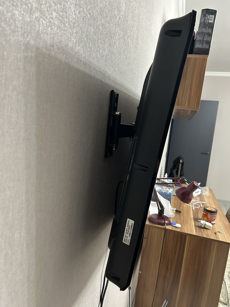 Продаю телевизор LG 32” (модель 32LD465-ZB)