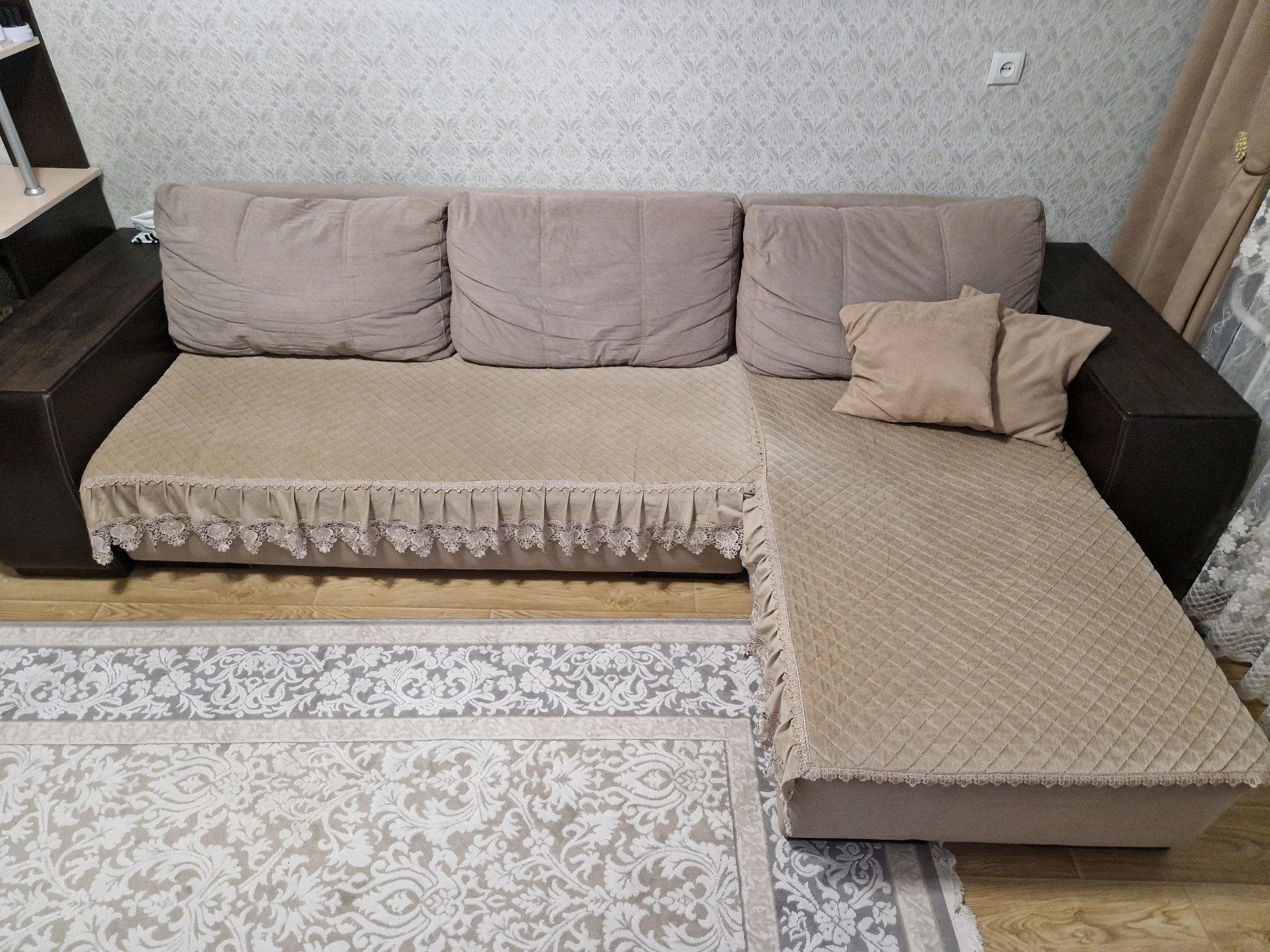 Продам угловой диван