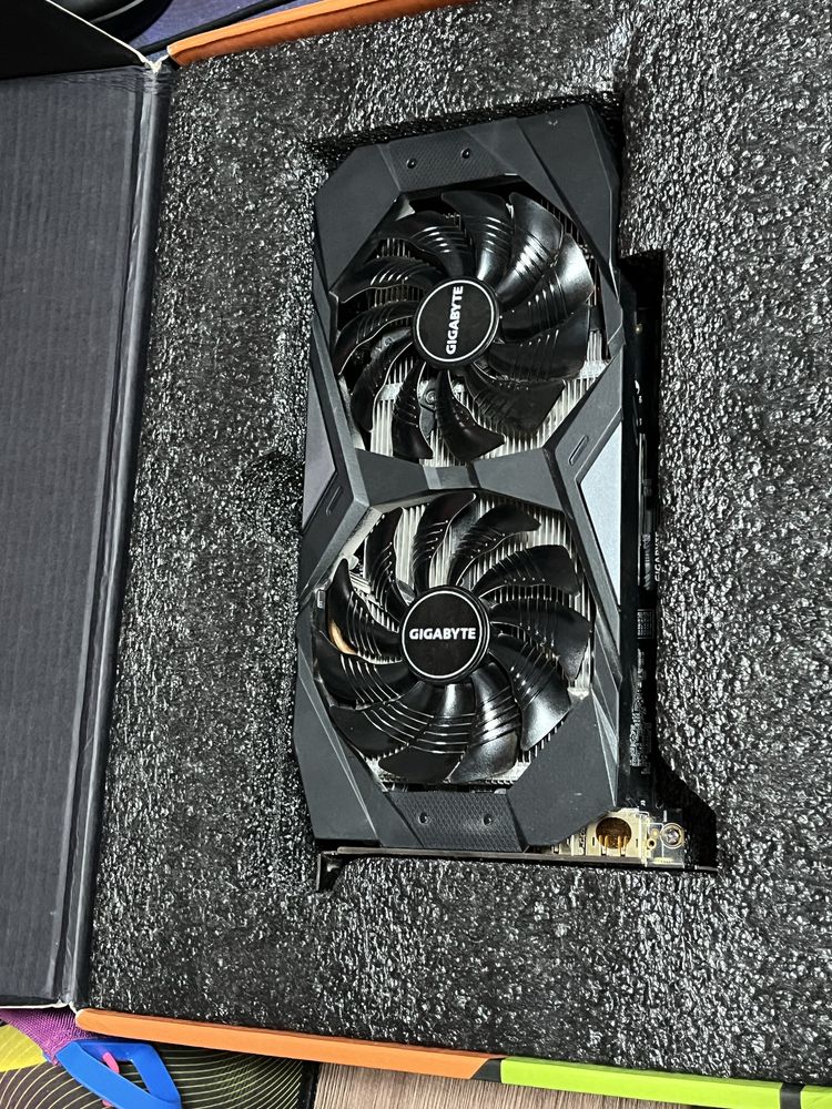 Видеокарта GTX 1660 Super