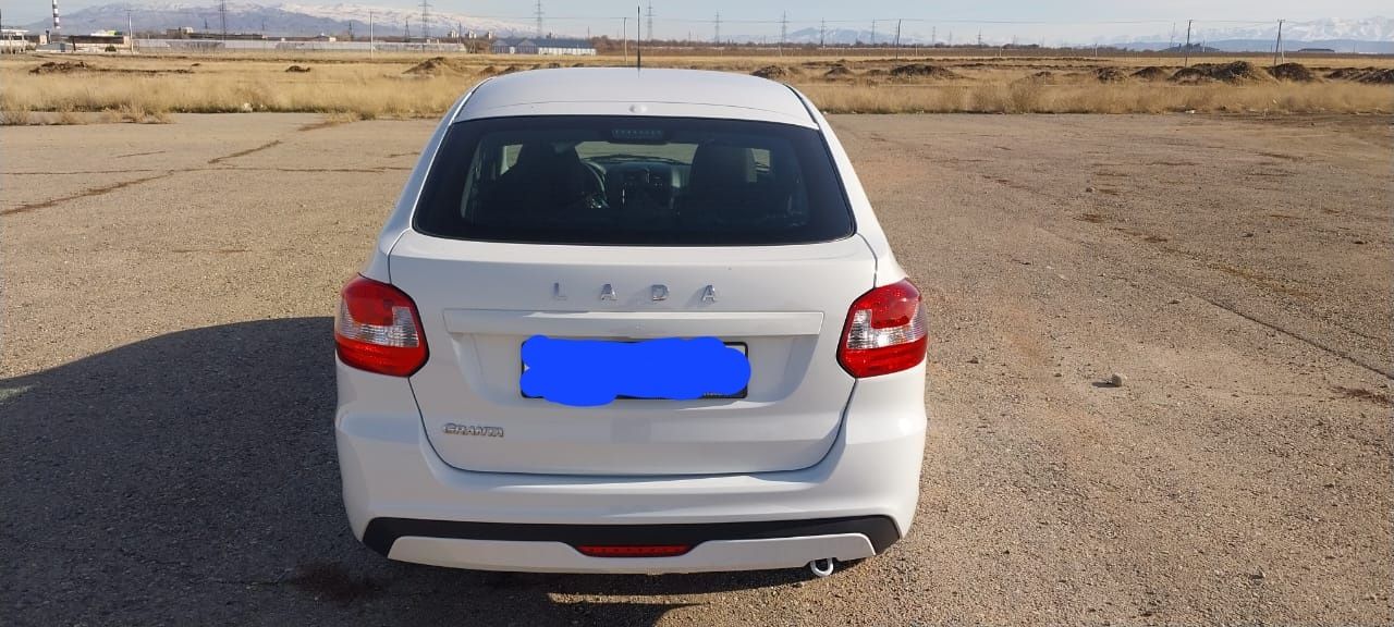 ВАЗ (Lada) Granta.