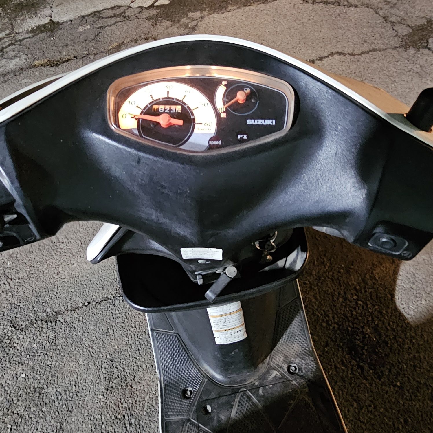 Suzuki address v50