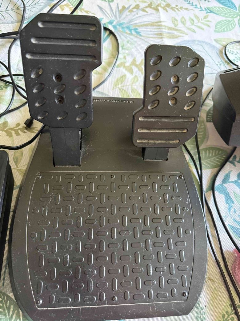 Продаю PlayStation 4