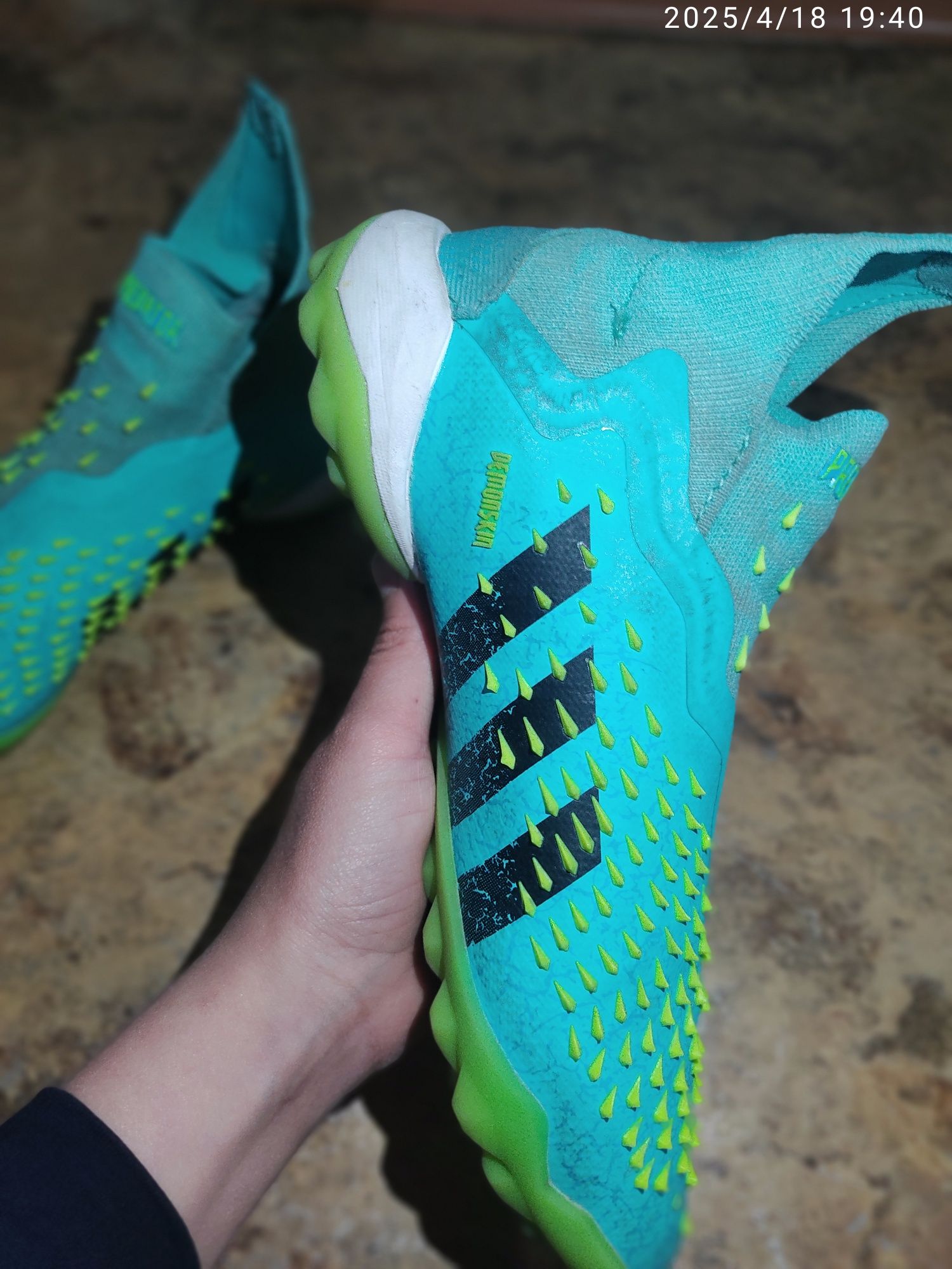 Сороконожки adidas Predator размер 37-38