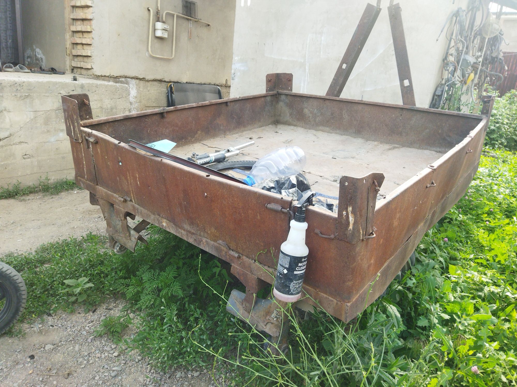 продам автомобильный прицеп