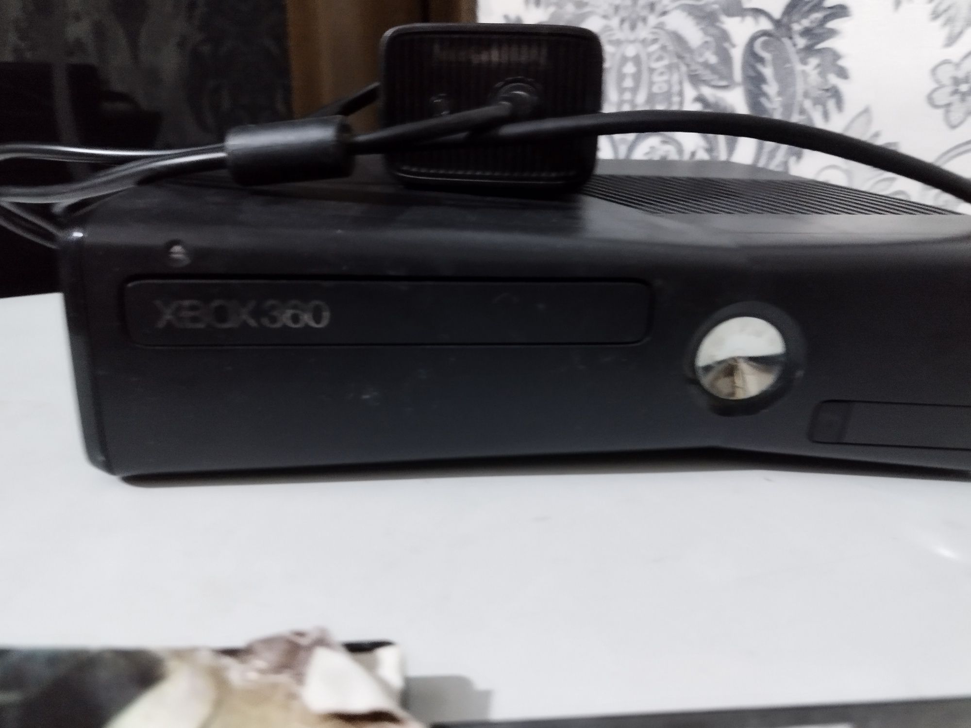 Игровая консоль XBOX