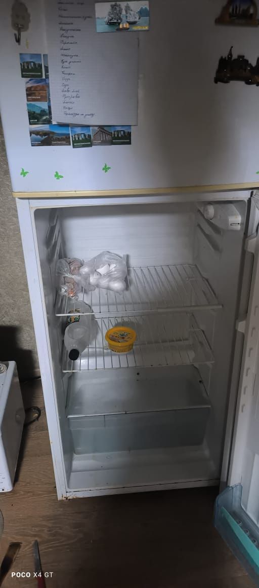Продам холодильник