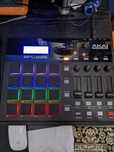 MIDI контроллер AKAI MPD 226