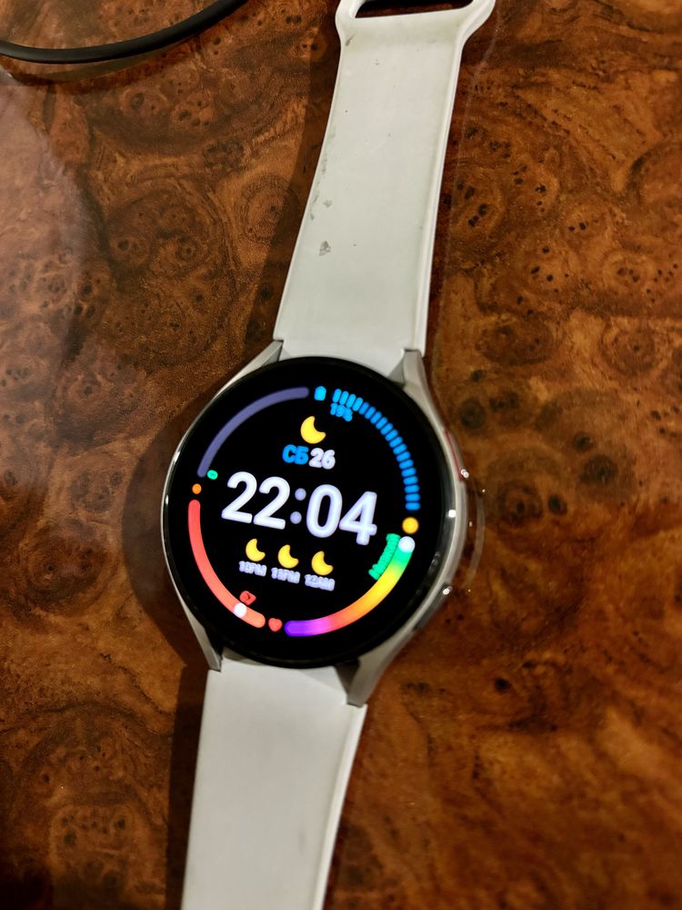 Смарт часы Galaxy watch4