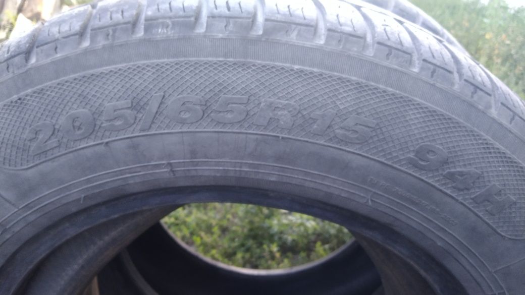 Резина205/65 r15