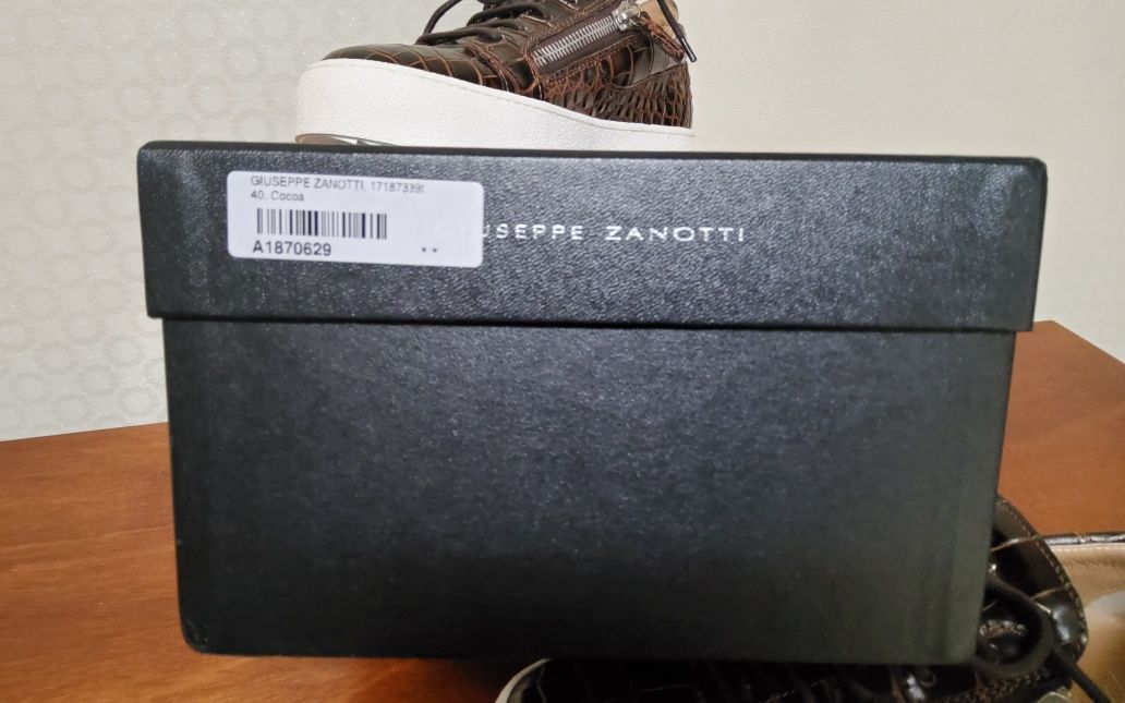 Продам мужские кроссовки Giuseppe Zanotti (оригинал)