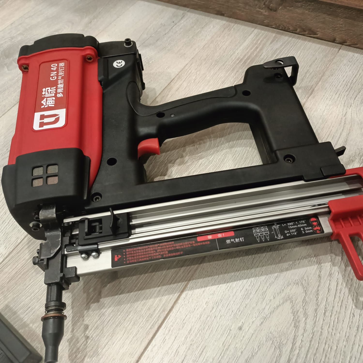 Продам монтажные газовые пистолет ZHTIAN ZT-40B