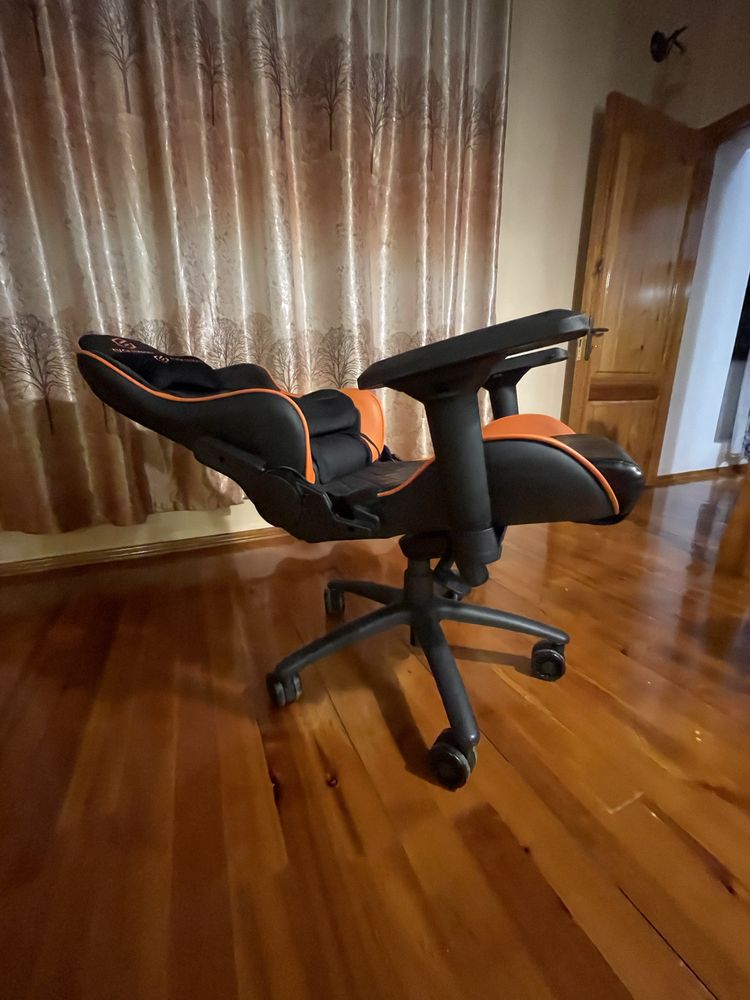 Игровое кресло Evolution Delta