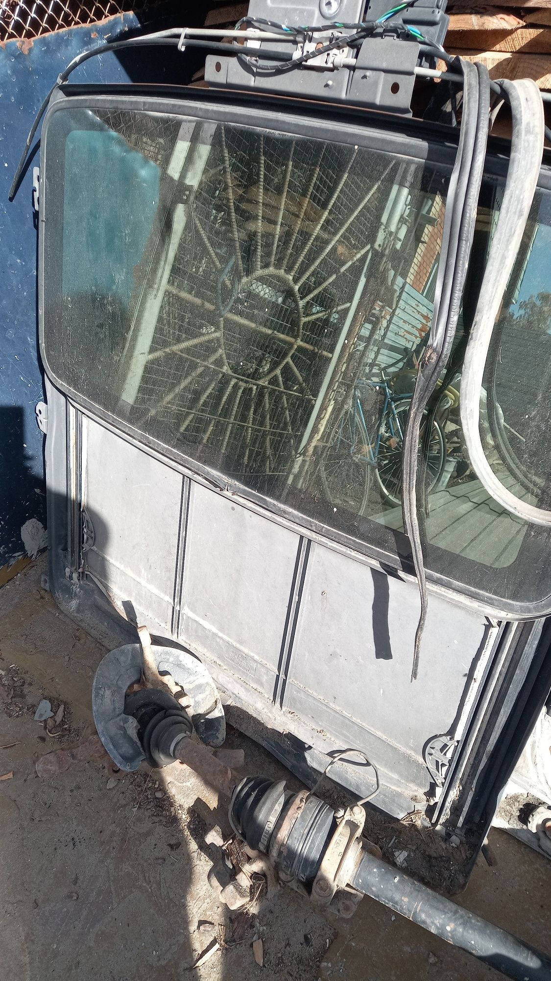 Запчасти на Volvo 850