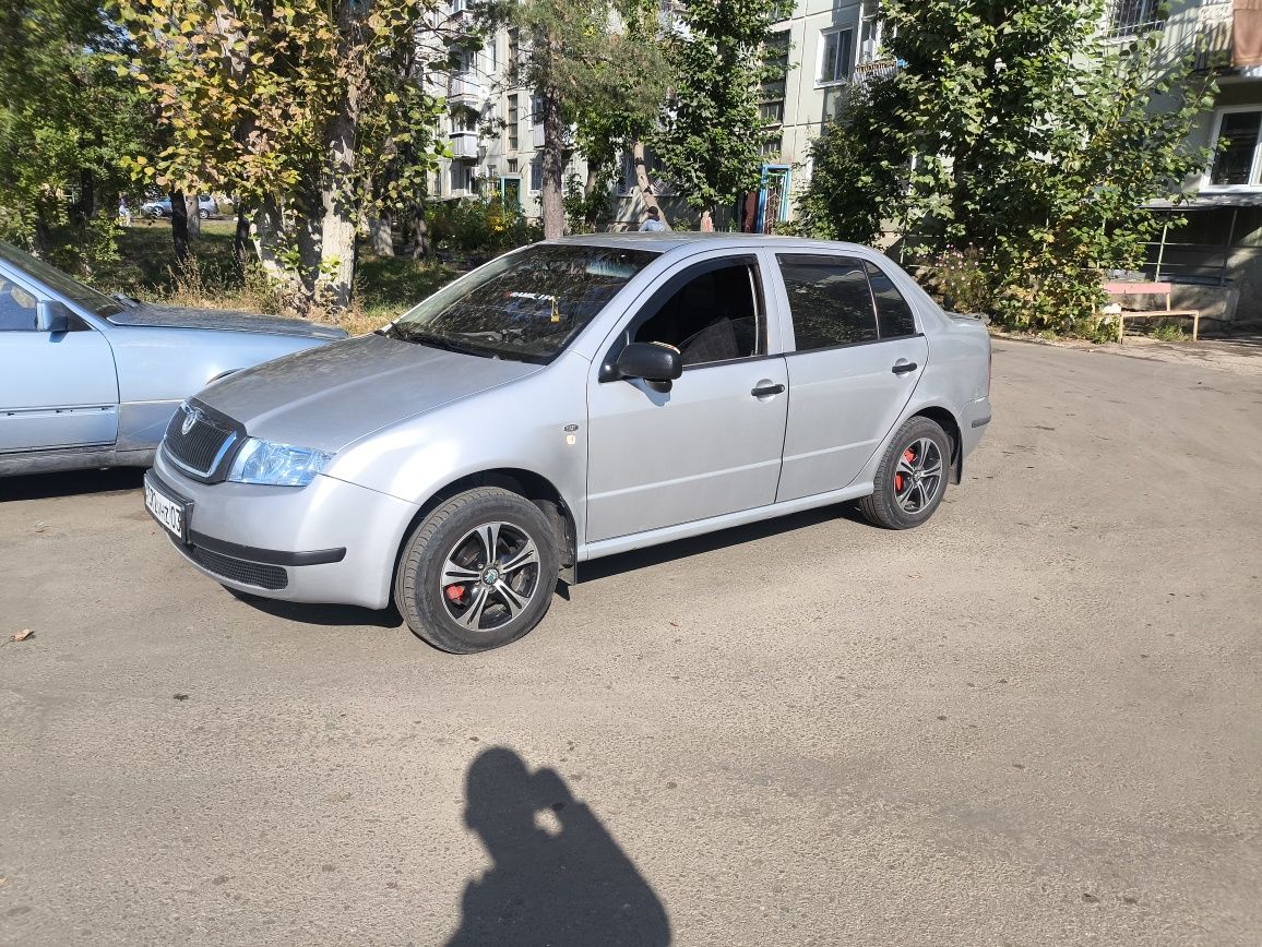 Продам шкода фабия1 2002г.в в аварийном состоянии,  ДВС КПП в отлично