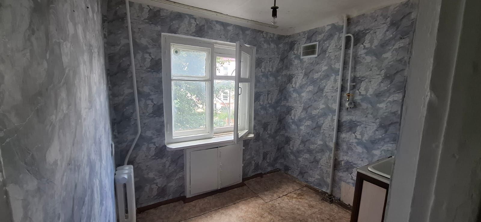 Продам 1 комн квартира удобное расположение