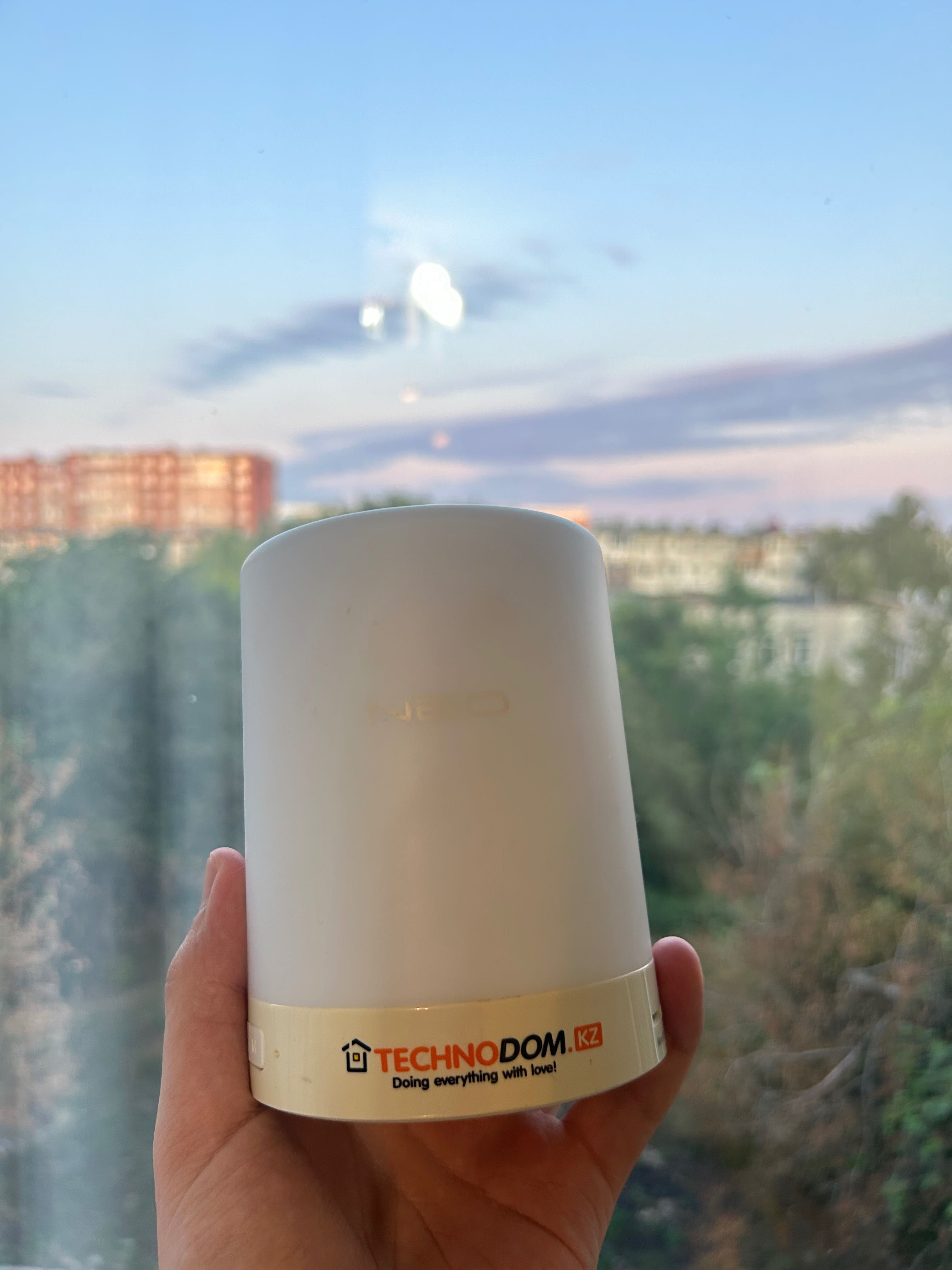Neo Musik Lamp колонка