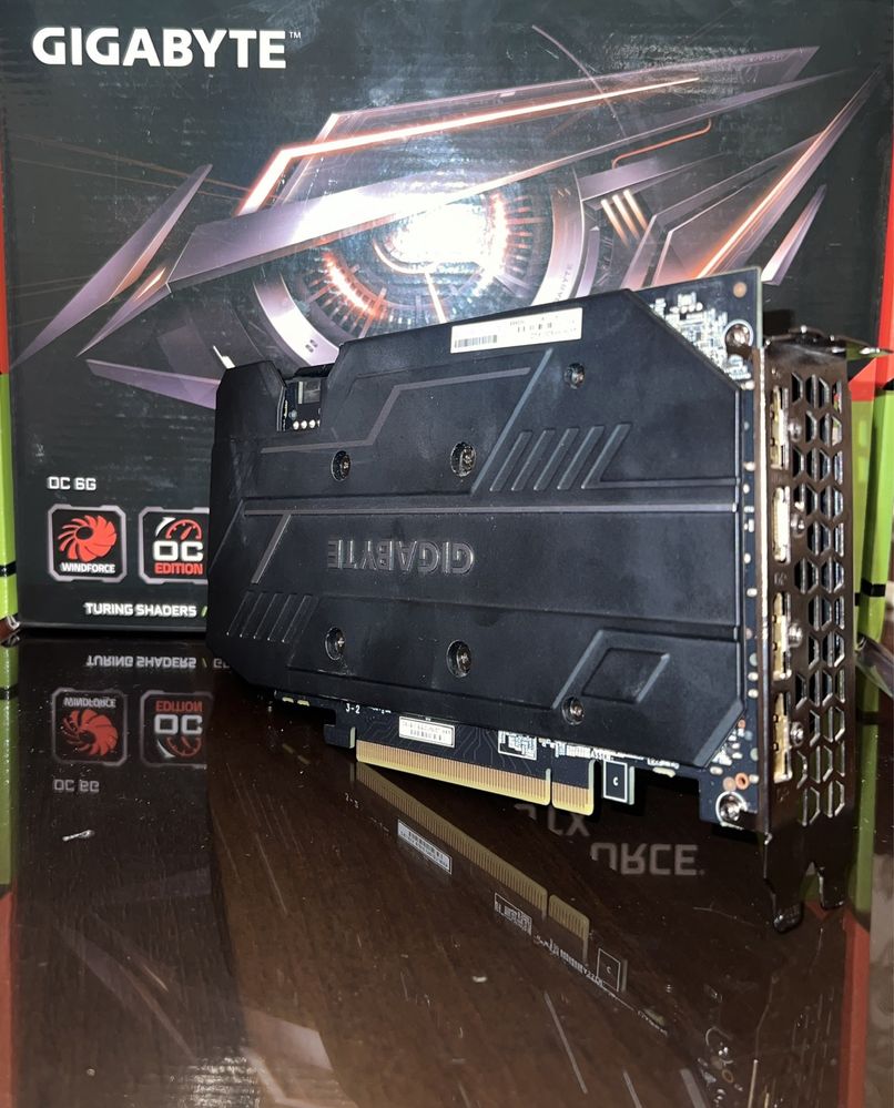 Продам отличную GTX 1660Super 6gb