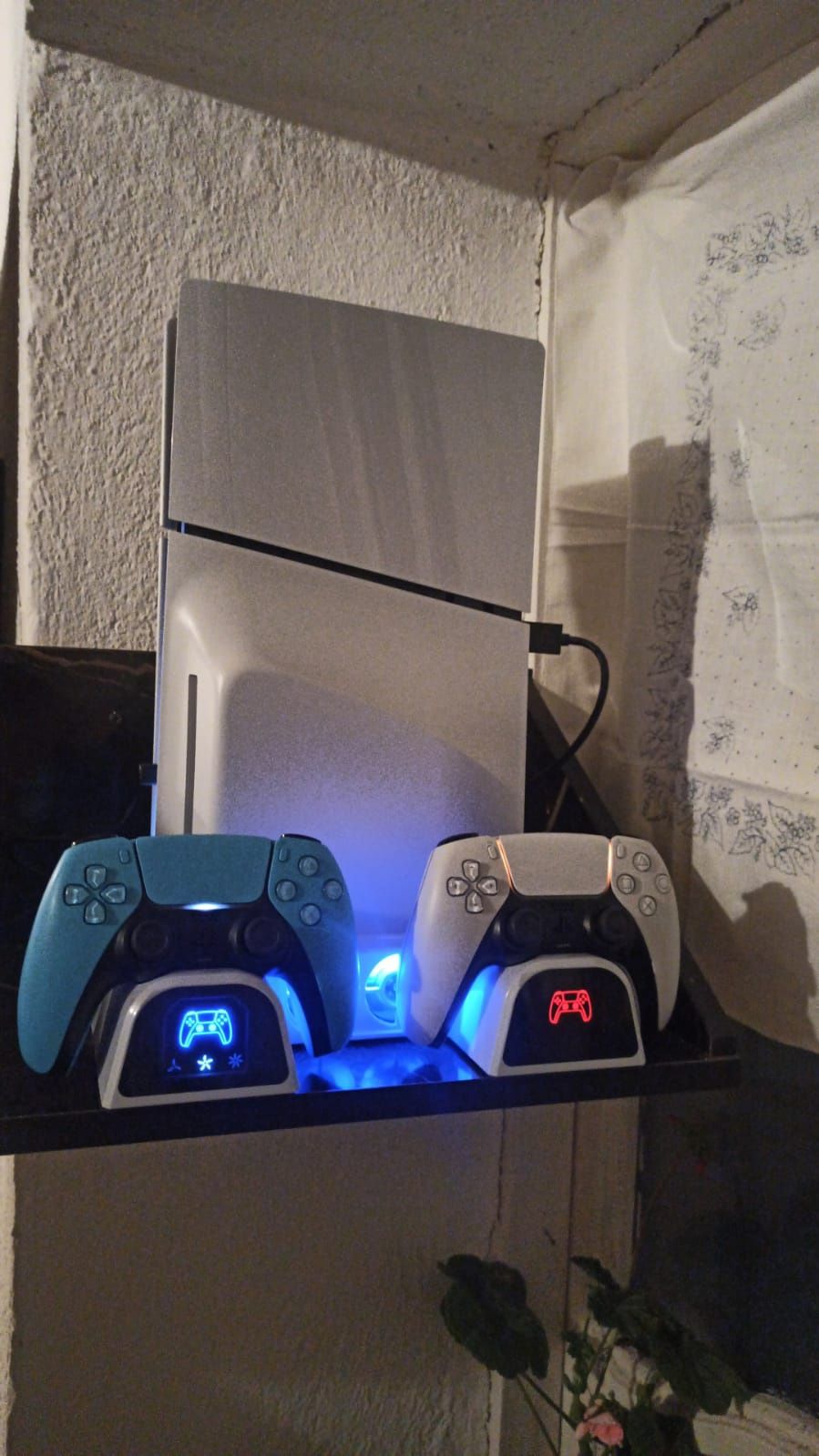 PS5 Slim  в новом состоянии