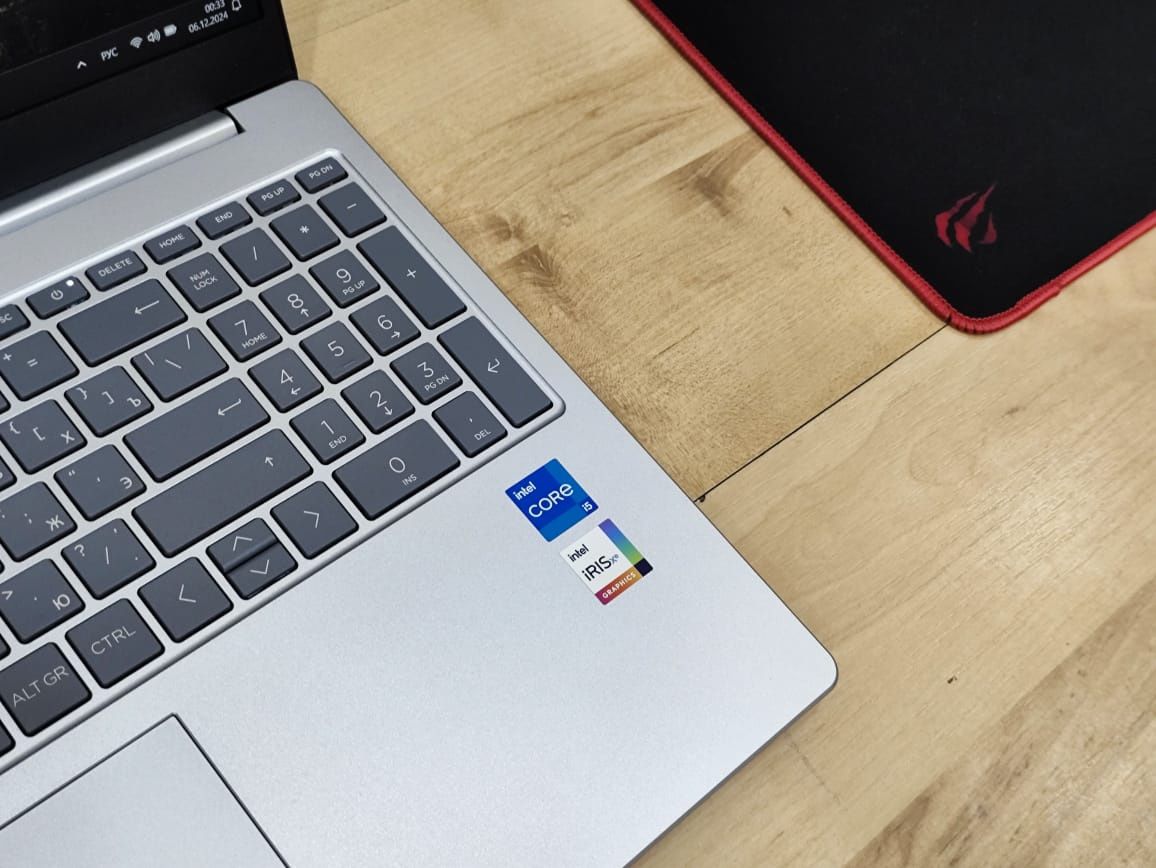 Core i5-13 SSD512GB ОЗУ16ГБ Ноутбук Ультрабук В Новом Состояние для