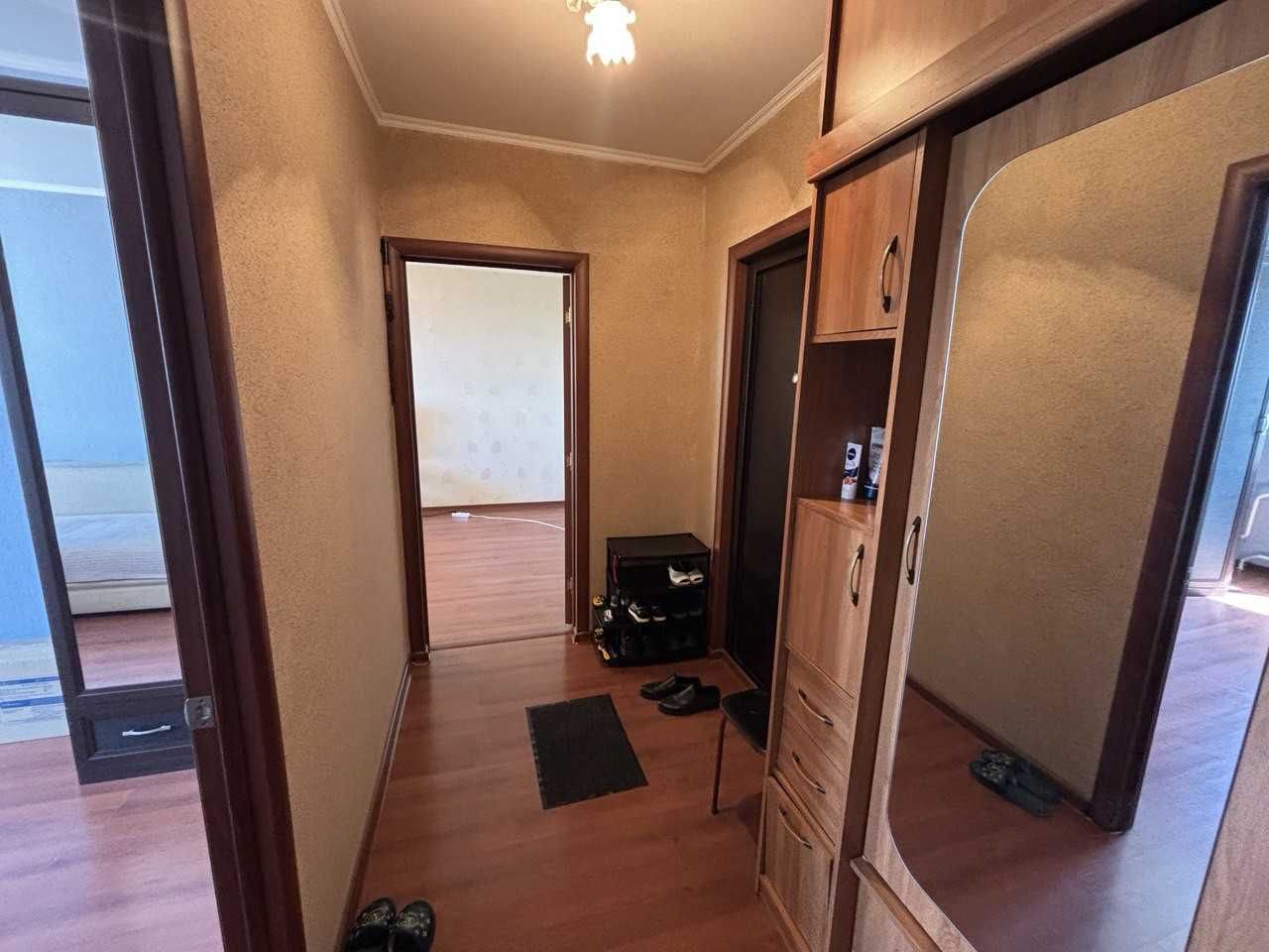 Продам 2-ком квартиру в 7 мкр