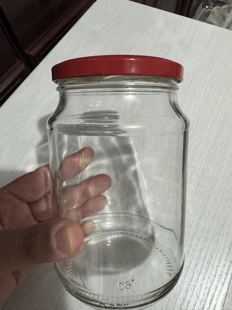 Продам 800 гр банки за 100 тнг  за одну банку.