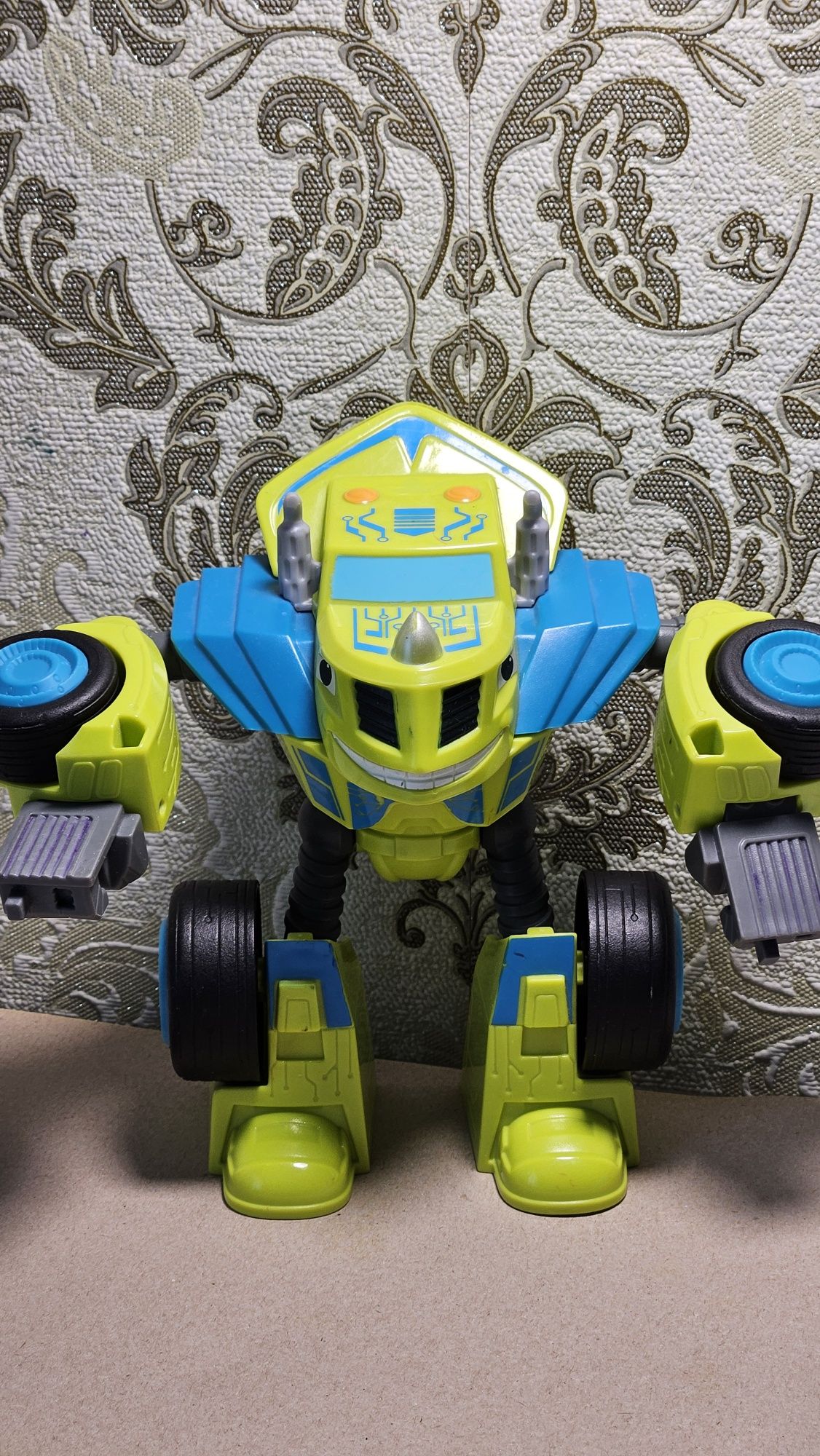 Mattel Blaze Зэг трансформер редкий 25 см (из мультика Вспыш)