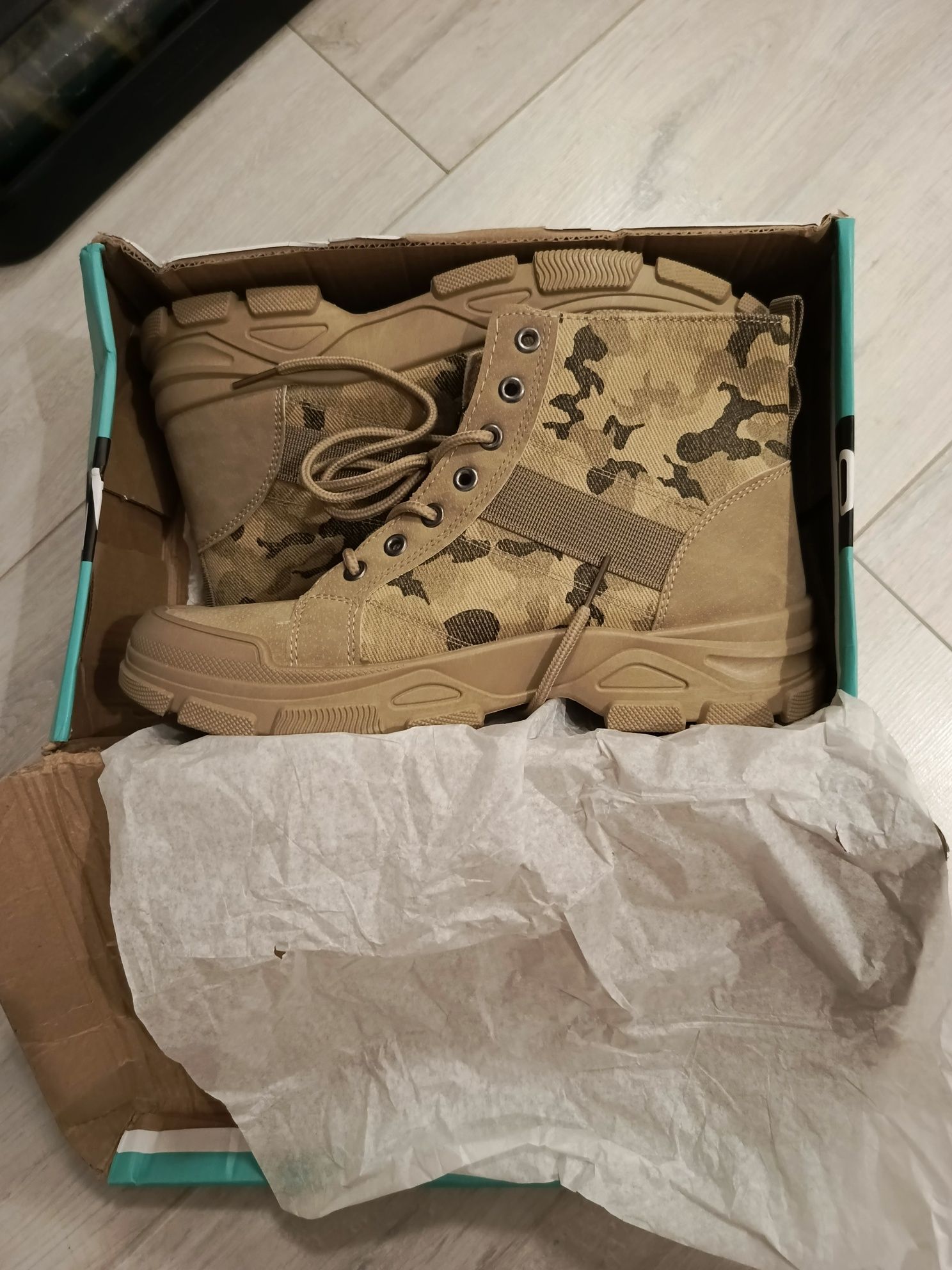 Продам берцы комуфляж